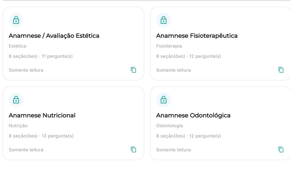 Catálogo de modelos de formulário do MedlyCare, com os modelos de anamnese estética, fisioterapêutica, nutricional e odontológica, cada um mostrando o número de seções e de perguntas